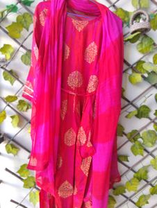 Nayra Cut Kurta Suit Set