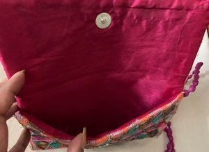 🆕Clutch/Sling Bag For Girls/Women