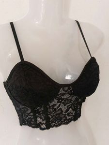BLACK CORSER TOP