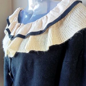 Ruffled Collar Cardigan