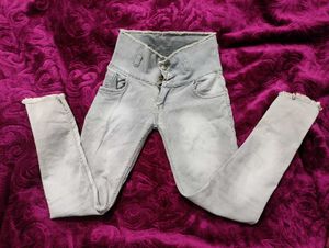 Gorgeous Women Regular High Waist Jeans