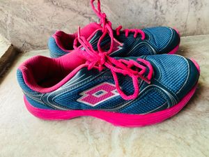 Sport Shoes Pink Nd Blue