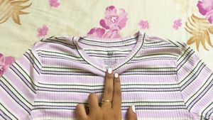 H&amp;M Cropped Tee