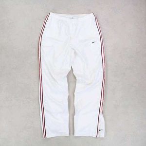 NIKE TRENDING VINTAGE TRACKS