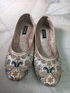 embroidery mojdri