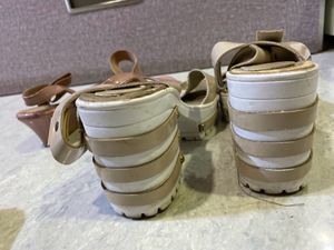 Combo Of Heels And Jutti