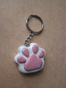 Pretty paw keychain