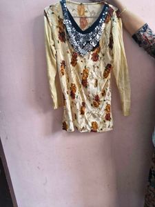 Elegant Floral Print Tunic