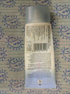 88 ml Neutrogena Sunscreen With Perfume Freebies