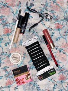 Makeup & Hair Accessories Bundle