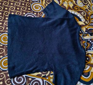 Chic Black Zipper Detail Tee