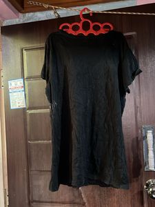 Graphic Print Black T-shirt
