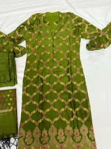 Complete Banarasi Stitched Suit