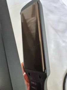 Nova Hair Straightener