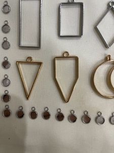 ⭐Price Drop⭐Bezels And Hair clip For Resin Art