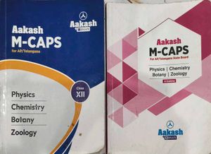 Aakash M-CAPS Class XII Set🥼🩺