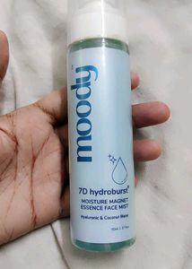 Foxtale Exfoliating Toner And Moody Face Mist
