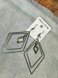 Geometric Diamond Dangle Earrings