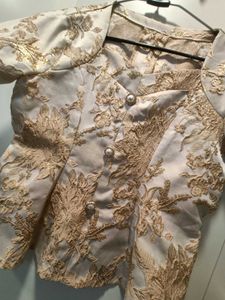 Customised Elegant Floral Embroidered Top🧚‍♂️