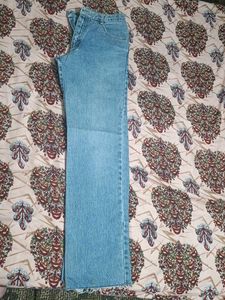 Light Blue Straingt Jeans