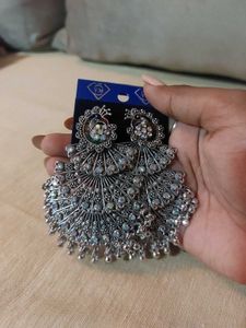 Heavy earrings