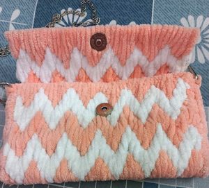 Hand-Knitted Crochet / Yarn Bag - Peach &amp; White