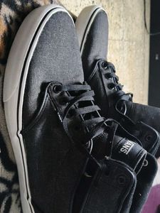 Vans Sneakers