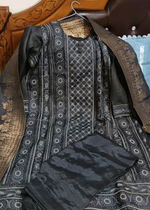 Pakistani Kurta Set