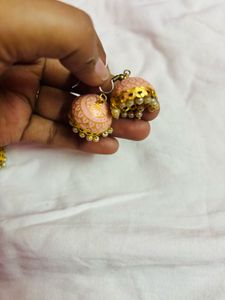 meenakari jhumka