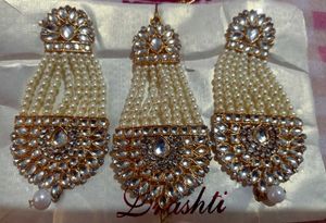 Earings With Mangtika