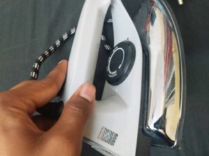 Bajaj Iron Box