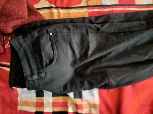 Black Jeans - Classic Style