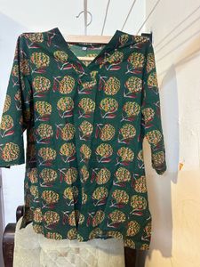 Green & Yellow Printed Tunic Tops