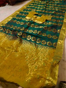 Kanjivaram Pattu Saree Green &amp; Gold Sare😍