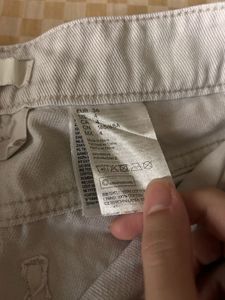 H&amp;M High Rise .Mom Fit Jeans - White Colour