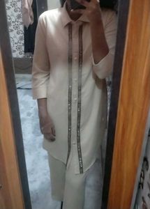Elegant women&#39;s Kurta set