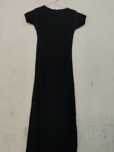 Elegant Black Stretchable Maxi Dress With Belt
