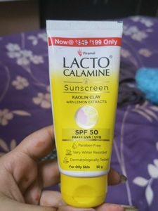 Lacto Calamine Sunscreen SPF 50
