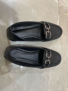New Loafer In Black Color
