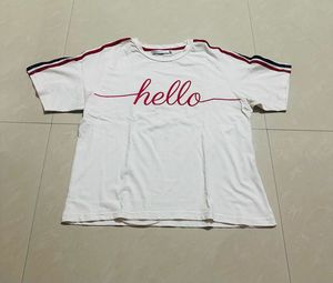 Trendy “Hello” Printed White T-Shirt – ₹500 Only!