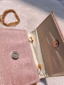 Women's Clutch With Elegant Detachable Chain