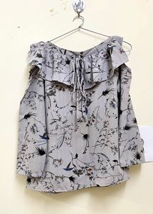 Beautiful Looking Descent Top