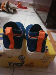 TRZ Kids Blue Slip-On Sneakers