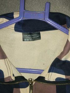 Abstract Print tshirt