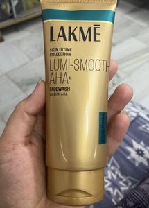 ✨ Lakme Lumi-Smooth Facewash! ✨