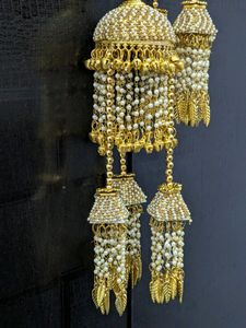 White And Golden Beautuful Set Of Bridal Kaleeras