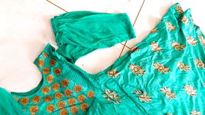1pece Gown With Leggings And Duppta
