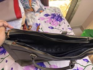 Elegant Tote Bag with laptop sleeve