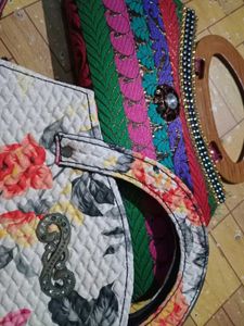 Elegant Clutch Set