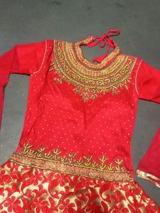 Beautiful Red Gown😍